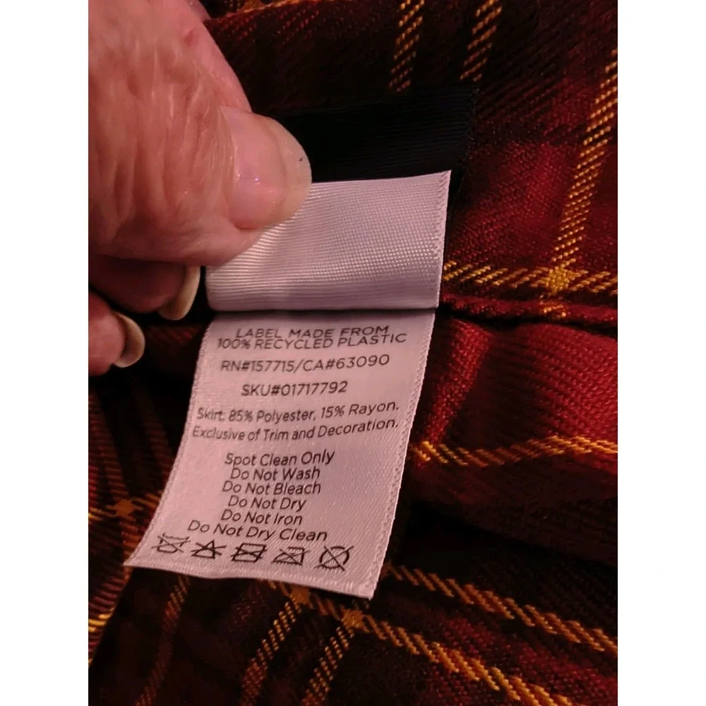 Harry Potter Gryffindor Plaid Pleated Skirt Women's XL Cosplay Mini Kilt & Pin
